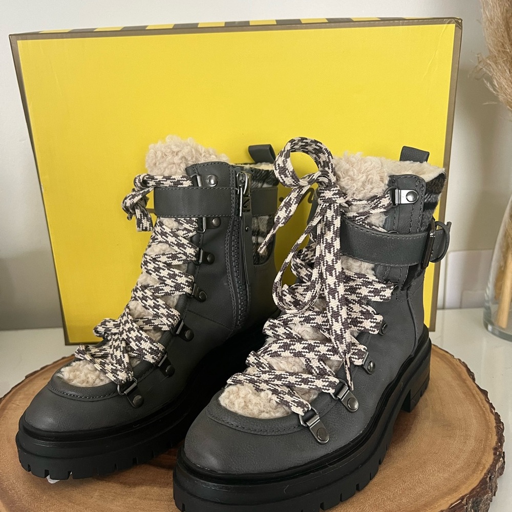 Circus ny Gretchen dark Gray Shearling Lace-Up Boots with zipper size 5